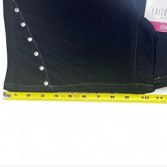 Faith Jeans Women's Hi-Rise Short Stud Shine size 10" - Picture 6 of 11